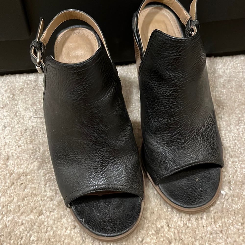 Black open toe sandals